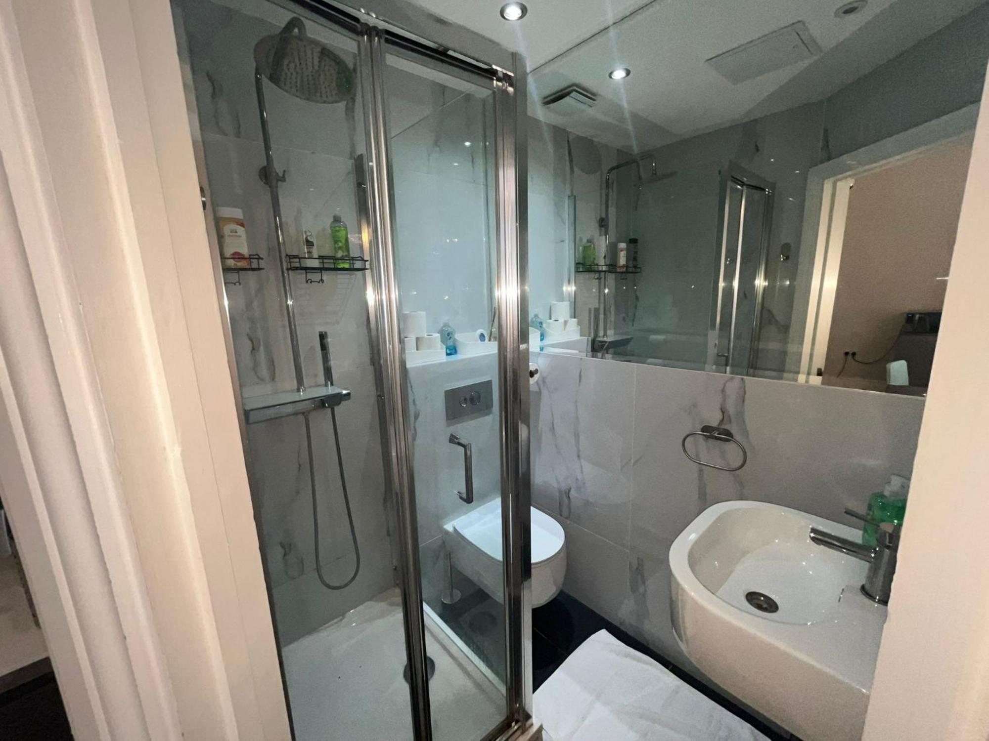 לונדון Apartments In The Heart Of High Street Kensington חדר תמונה