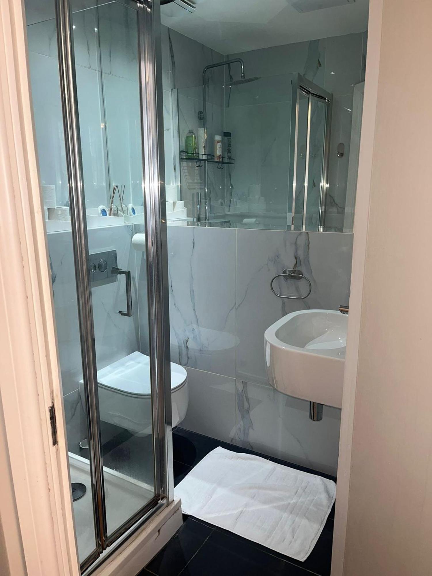 לונדון Apartments In The Heart Of High Street Kensington חדר תמונה