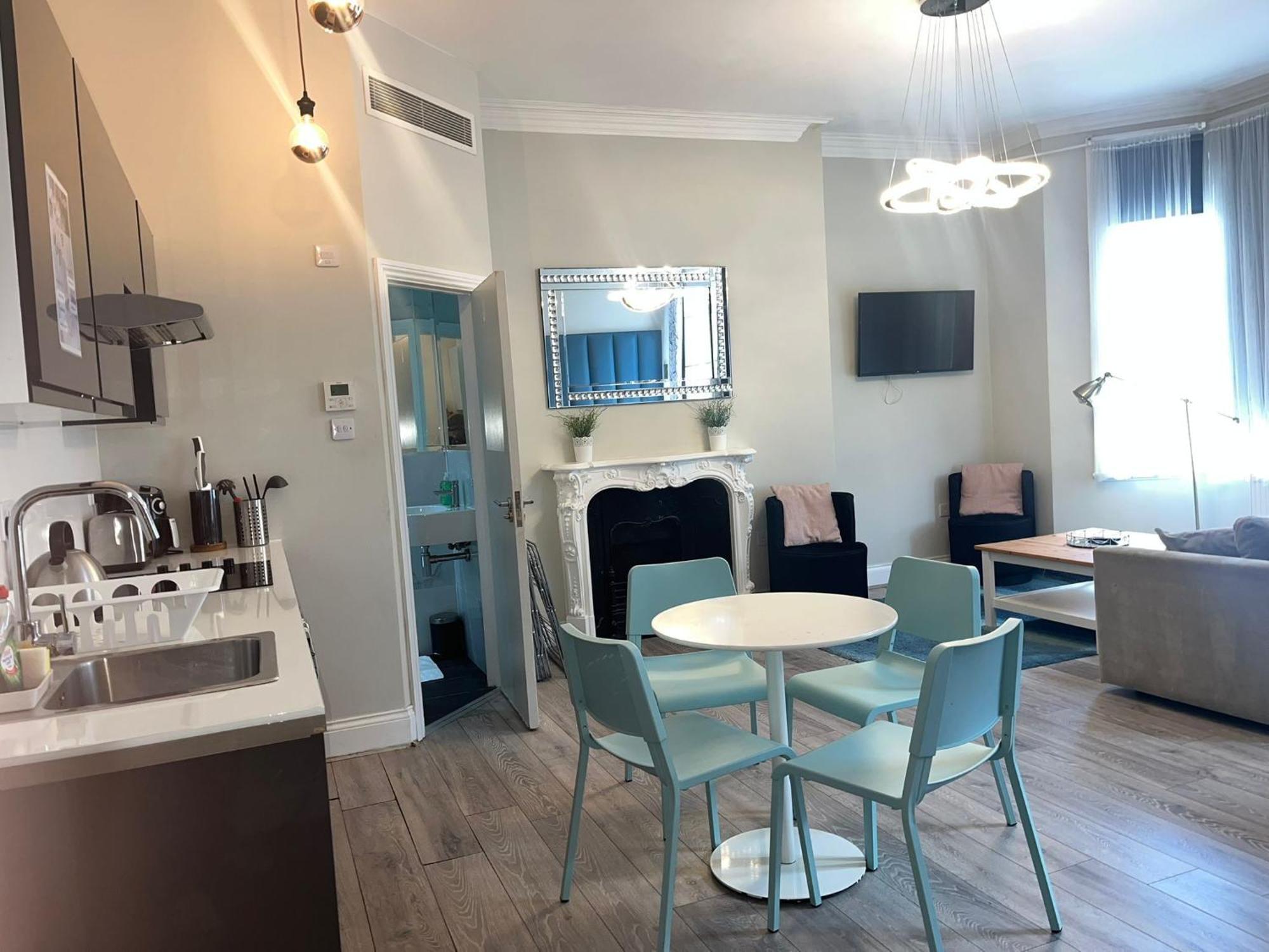לונדון Apartments In The Heart Of High Street Kensington חדר תמונה